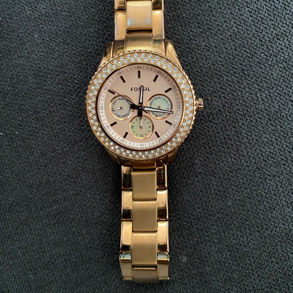 Fossil rose gold watch - Picture 3 of 8